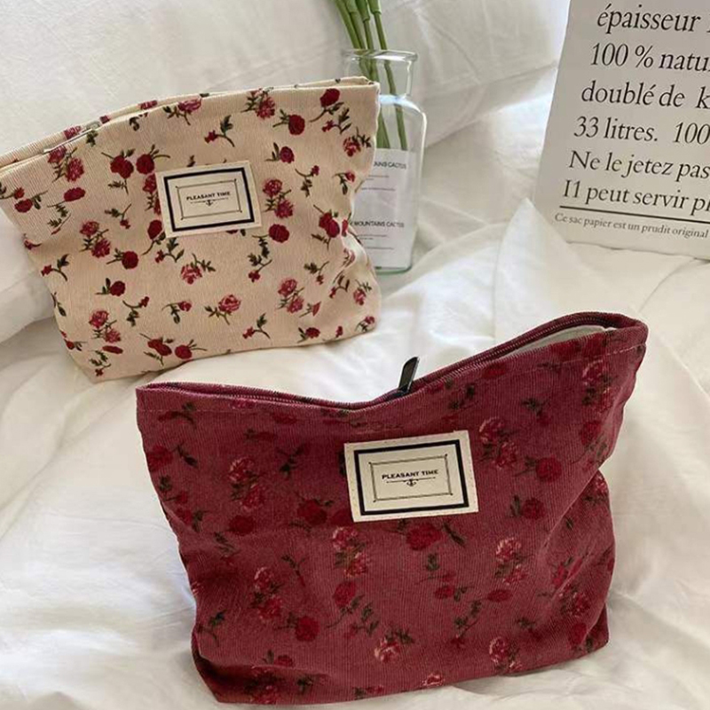 Corduroy Flower Cosmetic Bag C - Korean Skincare Routine recensie en prijs