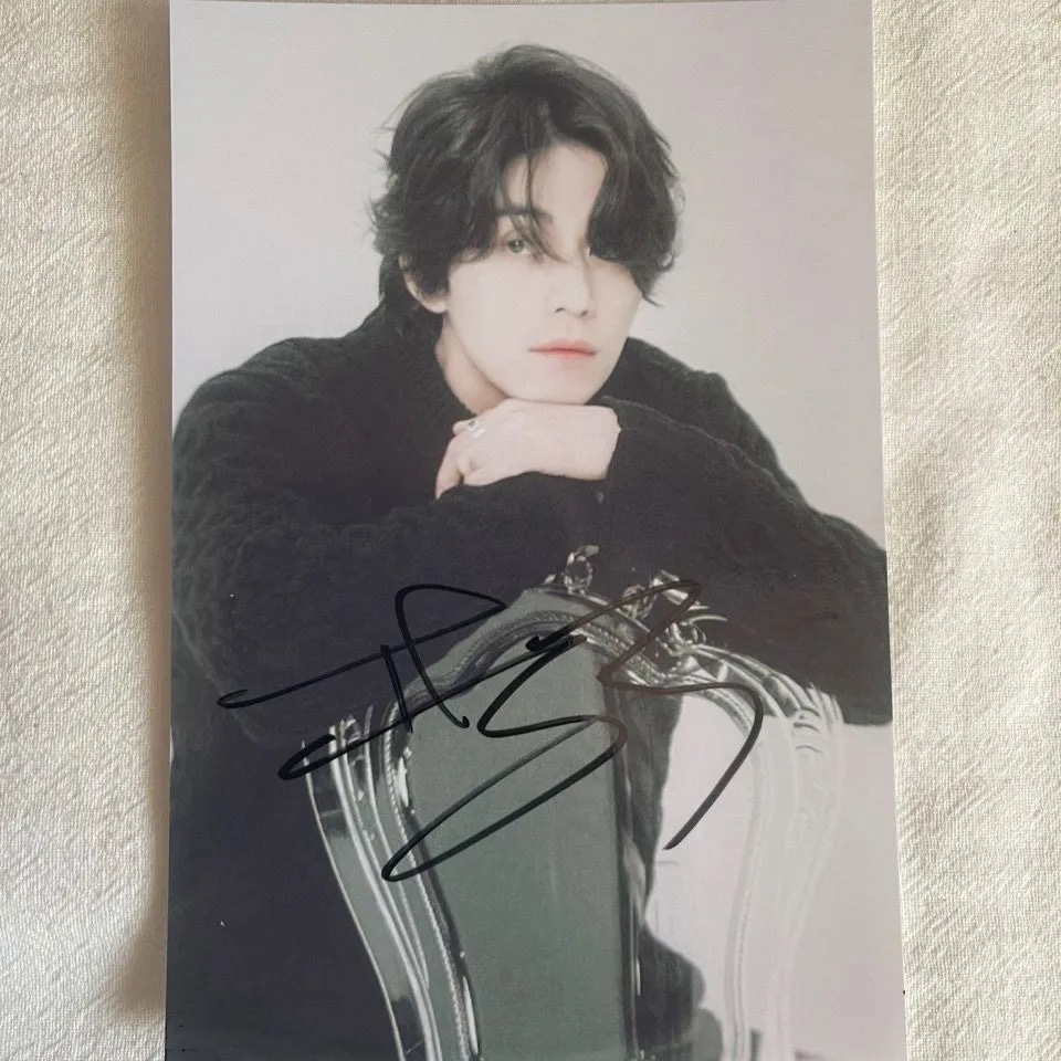 Korean Idol Lee Dong Wook Maga - Korean Lifestyle Magazine recensie en prijs